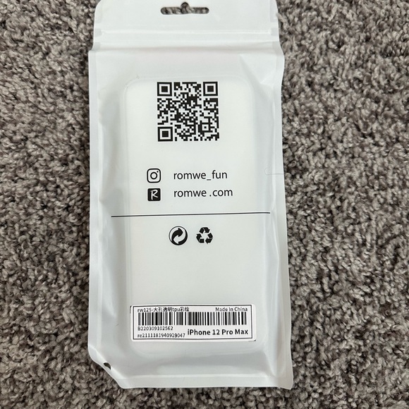 NIB- iPhone 12 Pro Max casemate phone case + BONUS CASE - Picture 6 of 6